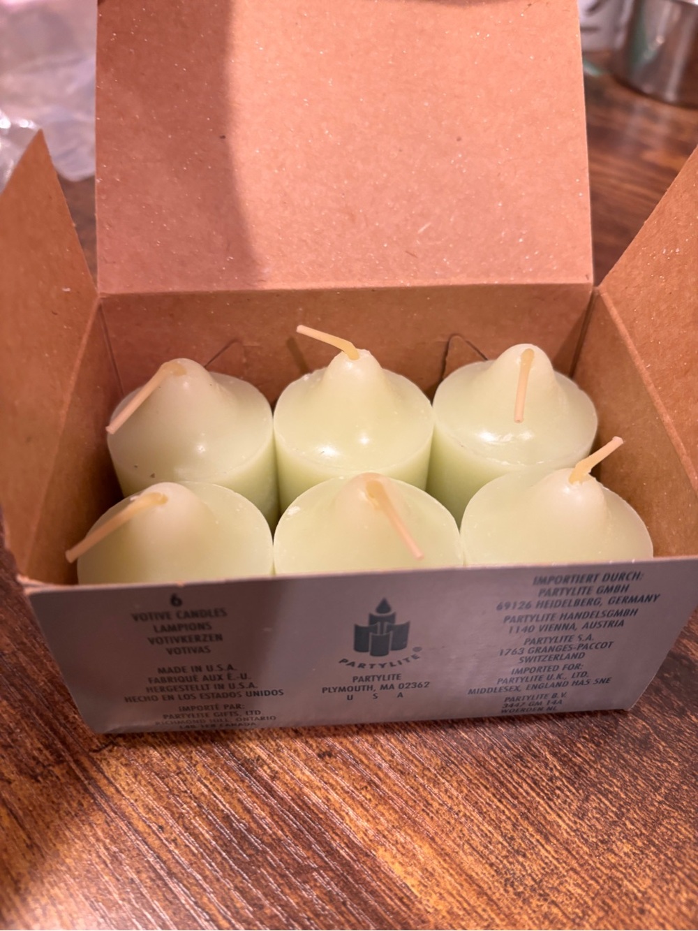 Partylite 6 Pack Lemongrass Scented Votive Candles New Open Box Retired V0691